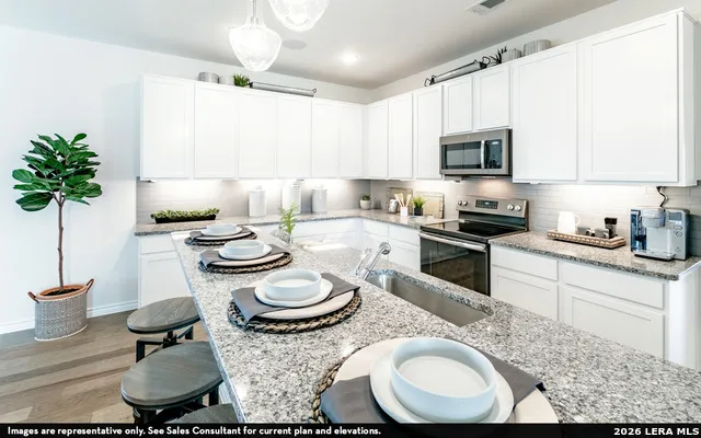 1241 MARVIN GRV Seguin, TX 78155