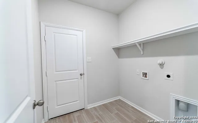 1232 Sweden Seguin, TX 78155