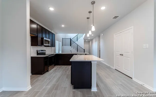 1232 Sweden Seguin, TX 78155