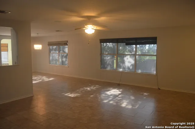 14847 lytle somerset Lytle, TX 78052