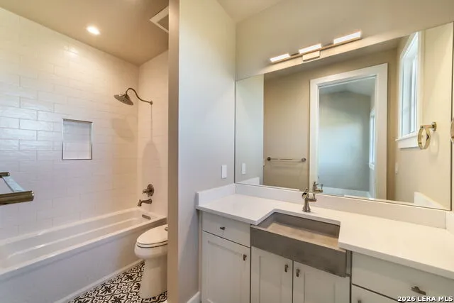 324 Klenin Place Fredericksburg, TX 78624