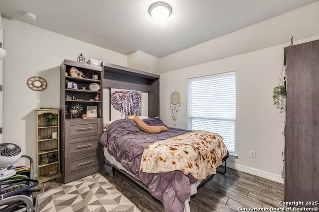528 Lilly Blf Castroville, TX 78009