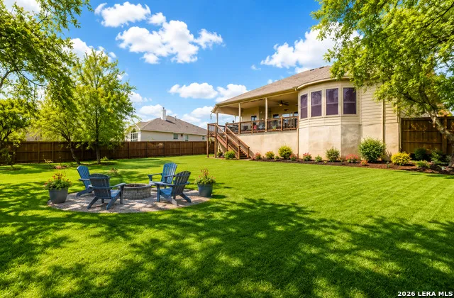 528 Lilly Blf Castroville, TX 78009