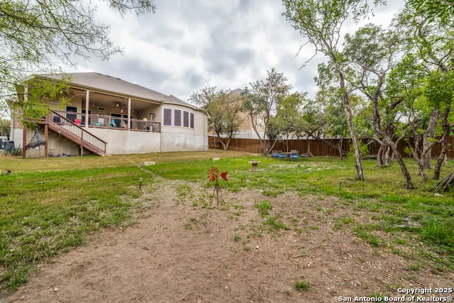 528 Lilly Blf Castroville, TX 78009