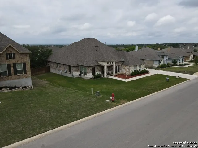 528 Lilly Blf Castroville, TX 78009
