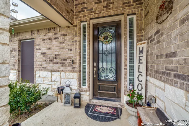 528 Lilly Blf Castroville, TX 78009