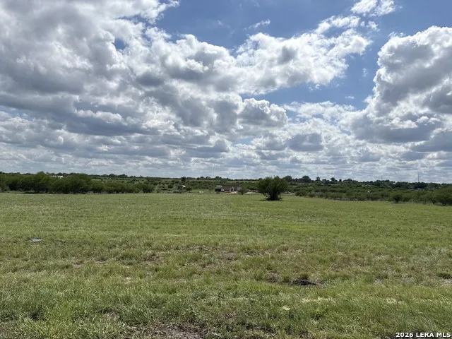 3373 Wetz Marion, TX 78124