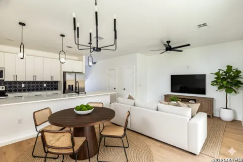 207 Gravel B St Unit 102