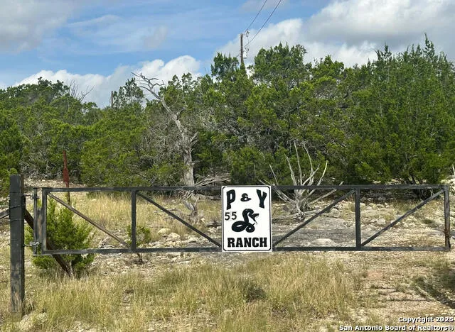 0 SD 24740 Rocksprings, TX 78880