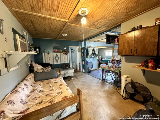 0 SD 24740 Rocksprings, TX 78880