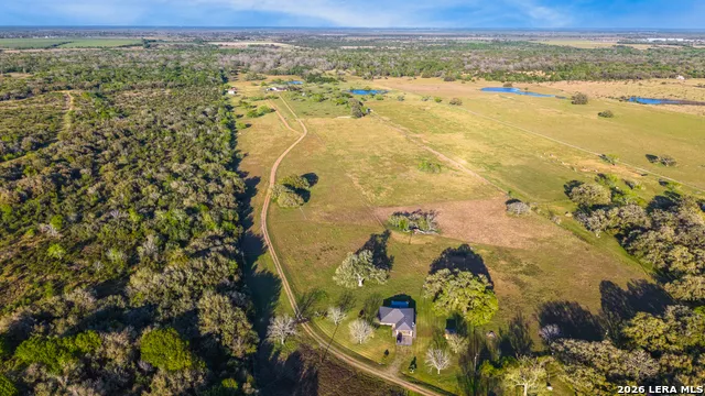 2427 S Fm 234 Edna, TX 77957