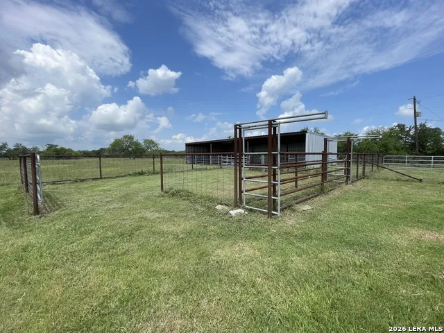 2427 S Fm 234 Edna, TX 77957