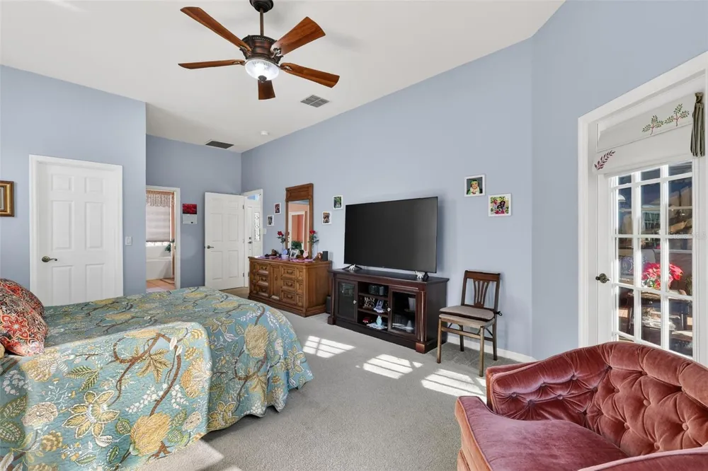 25517 LAUREL VALLEY ROAD Leesburg, FL 34748