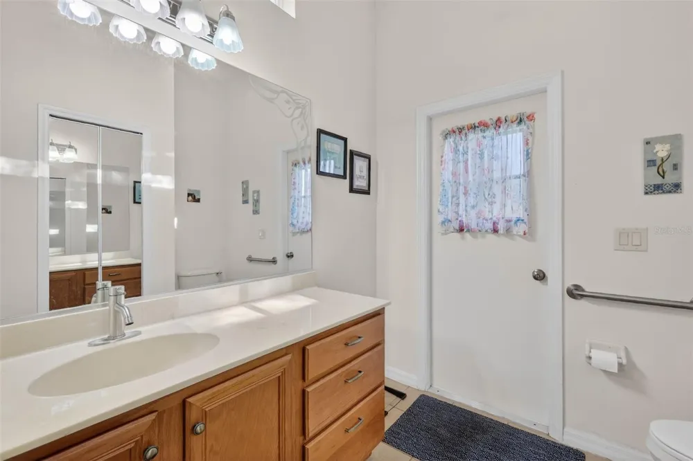 25517 LAUREL VALLEY ROAD Leesburg, FL 34748