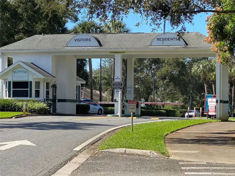 25517 LAUREL VALLEY ROAD Leesburg, FL 34748