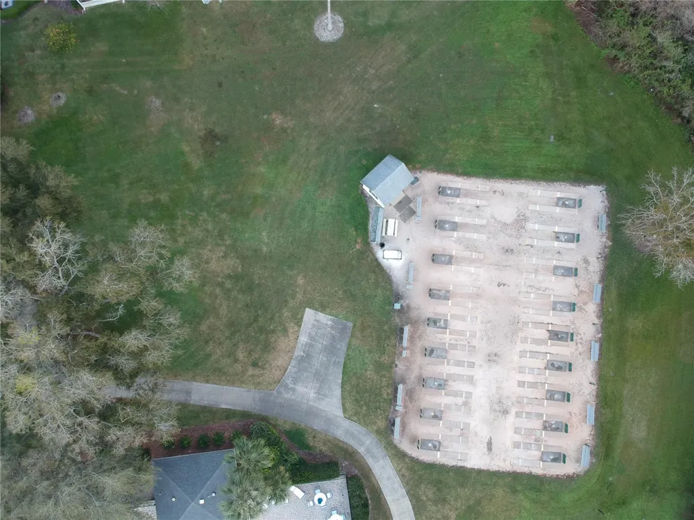 25517 LAUREL VALLEY ROAD Leesburg, FL 34748