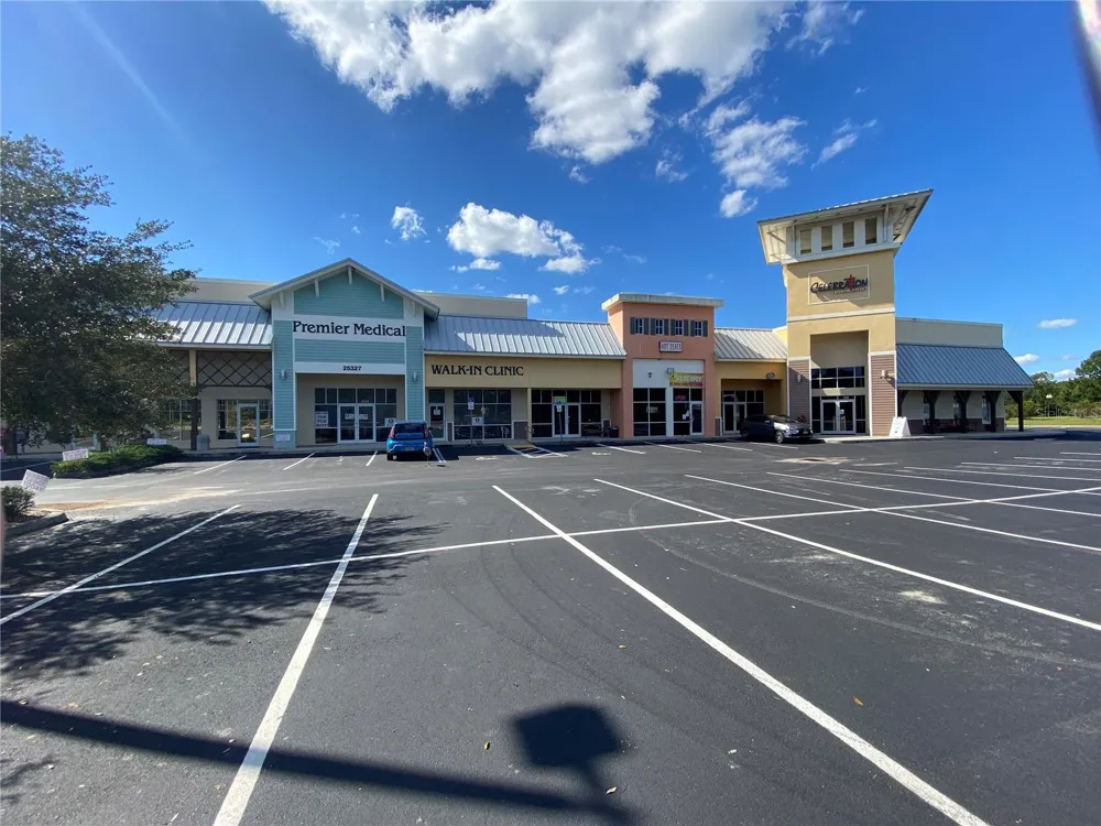 25517 LAUREL VALLEY ROAD Leesburg, FL 34748