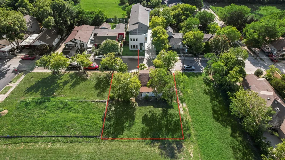 410 Patton Avenue Dallas, TX 75203