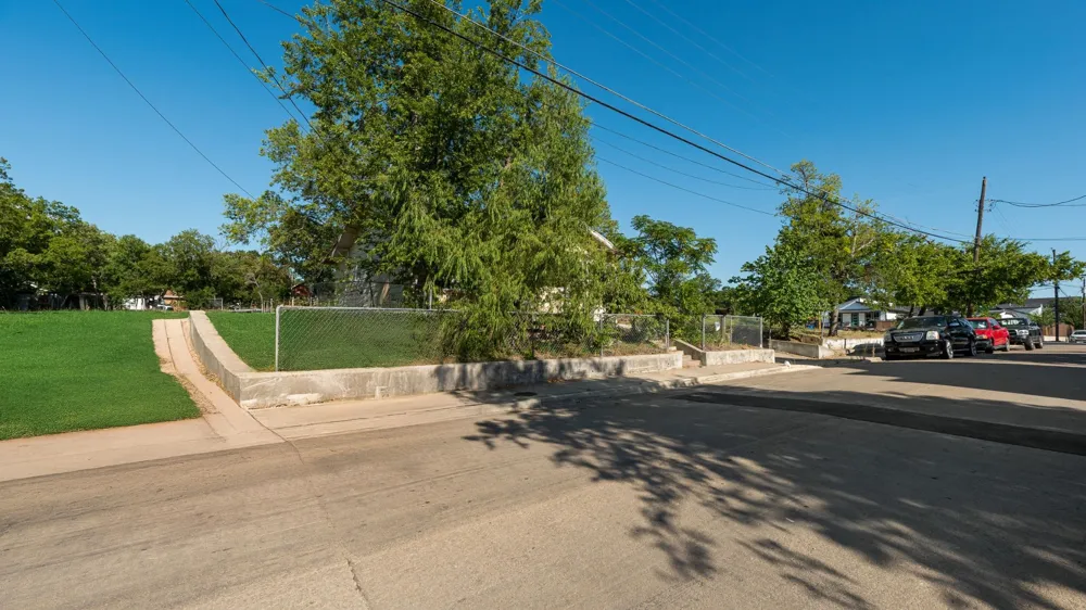 410 Patton Avenue Dallas, TX 75203