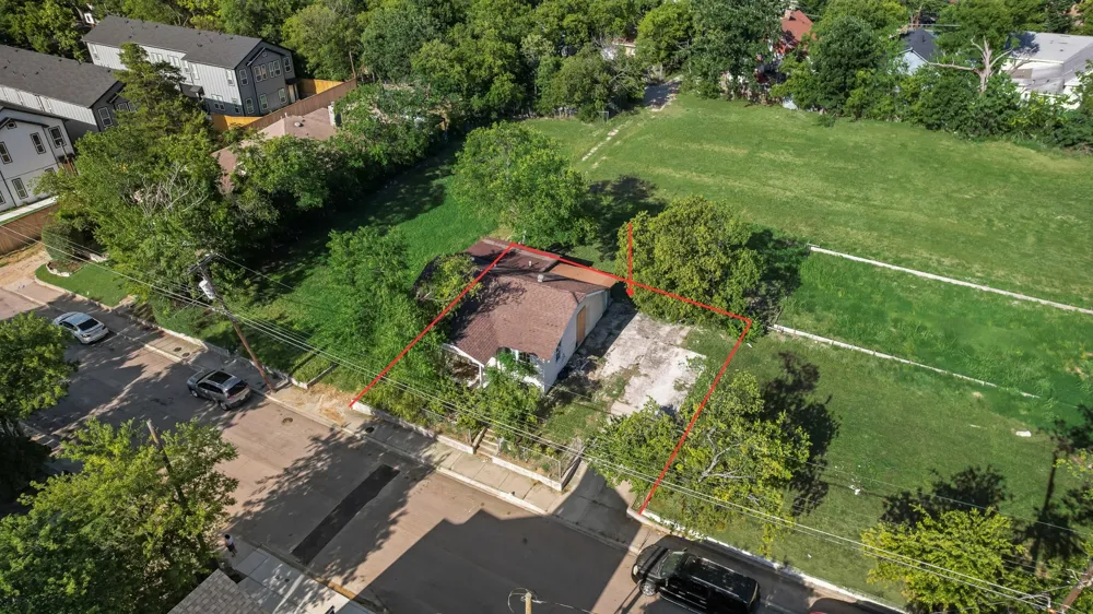 410 Patton Avenue Dallas, TX 75203