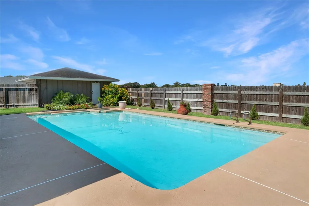 53 Camden Place Corpus Christi, TX 78412