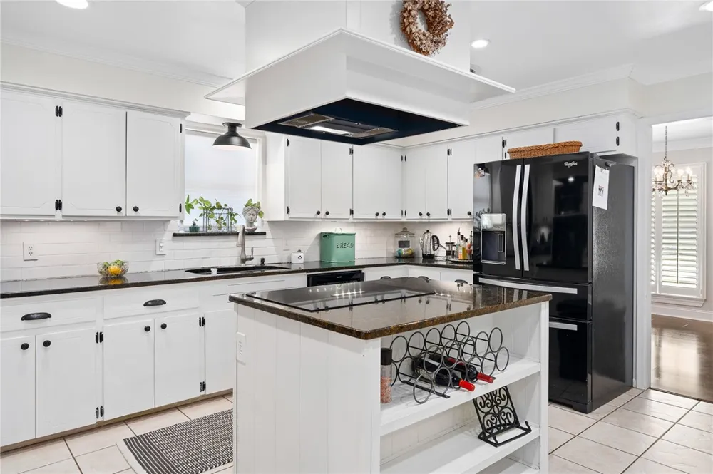 53 Camden Place Corpus Christi, TX 78412