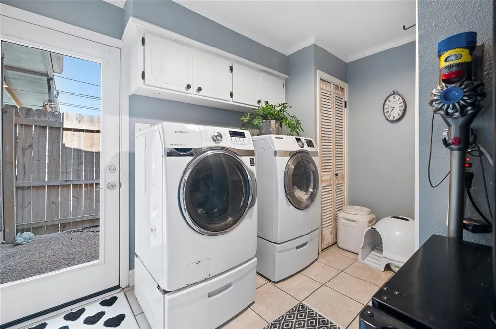 53 Camden Place Corpus Christi, TX 78412