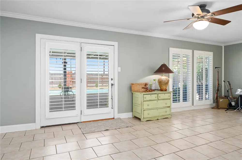 53 Camden Place Corpus Christi, TX 78412