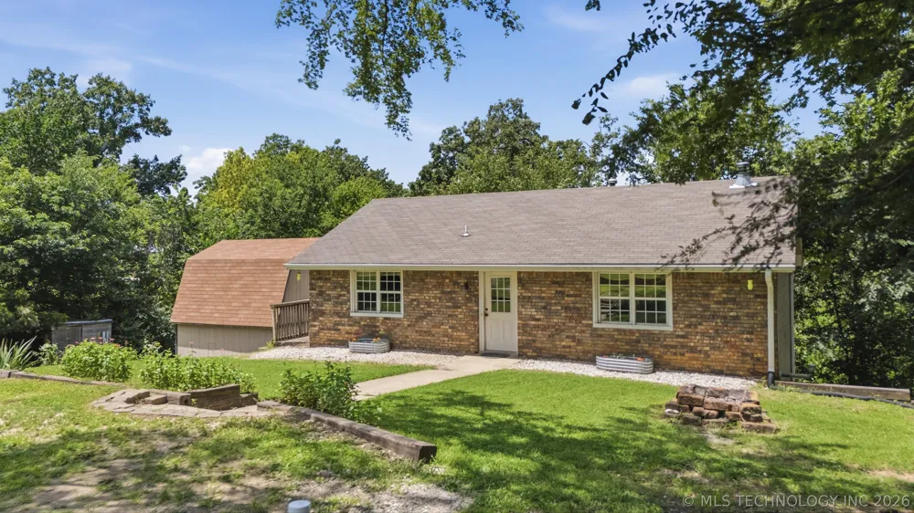 13685 E Crestview Drive Claremore, OK 74019