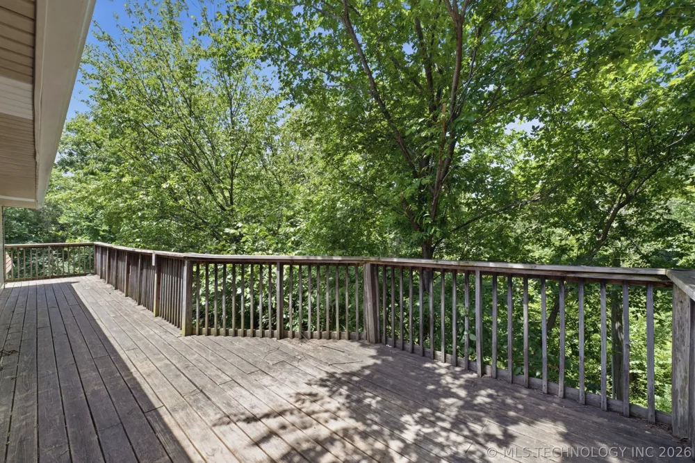 13685 E Crestview Drive Claremore, OK 74019