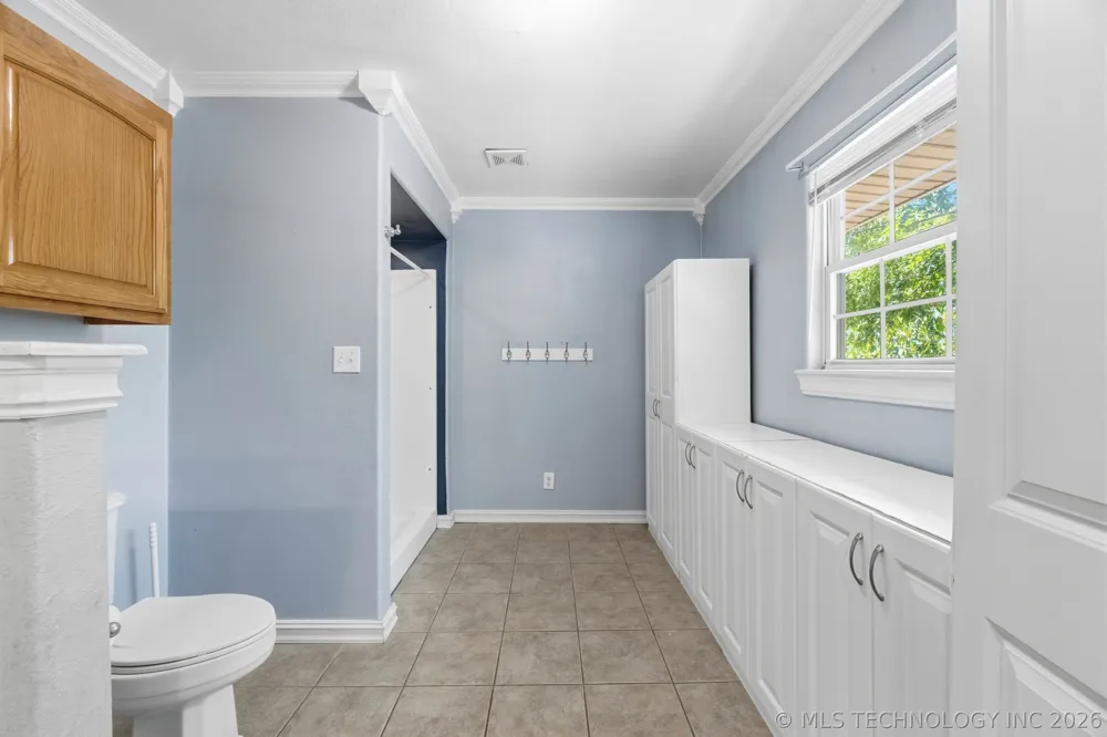 13685 E Crestview Drive Claremore, OK 74019