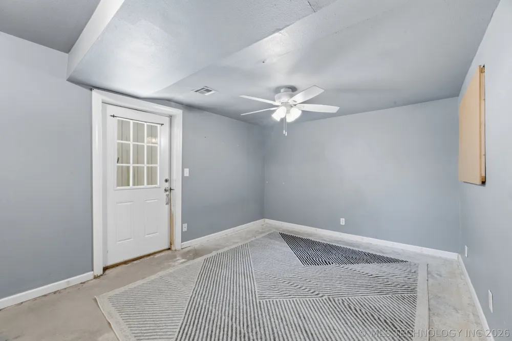 13685 E Crestview Drive Claremore, OK 74019