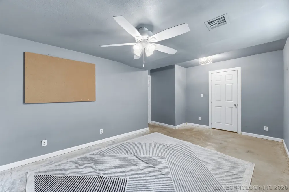 13685 E Crestview Drive Claremore, OK 74019