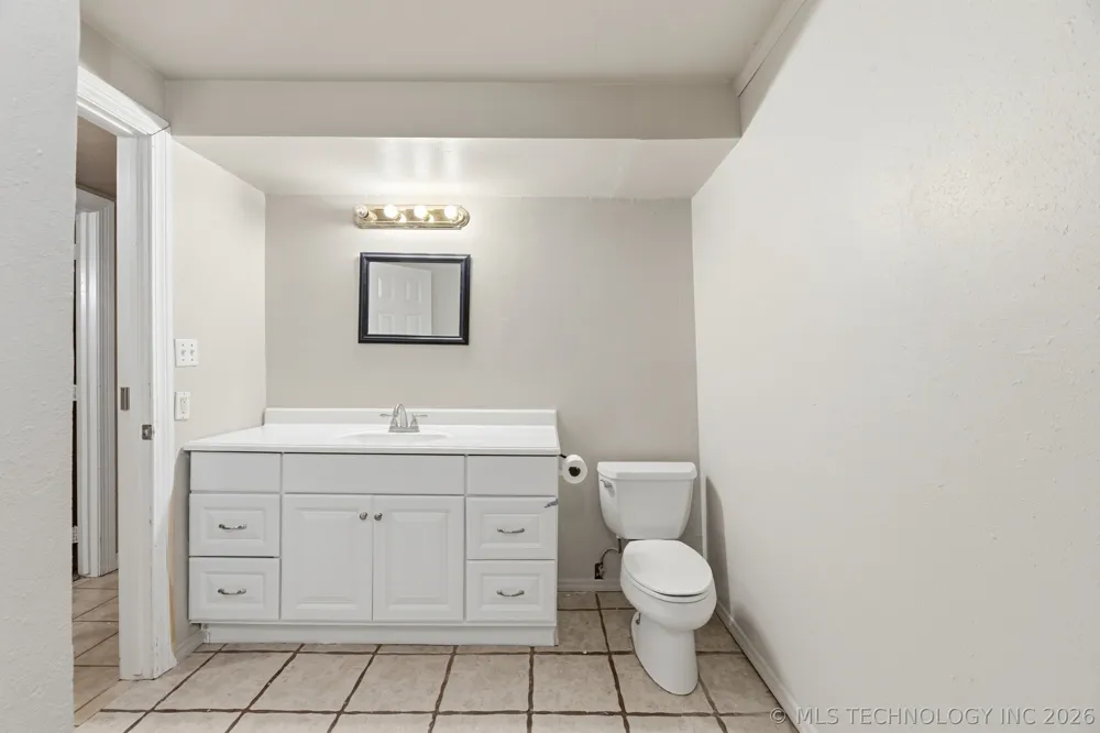 13685 E Crestview Drive Claremore, OK 74019