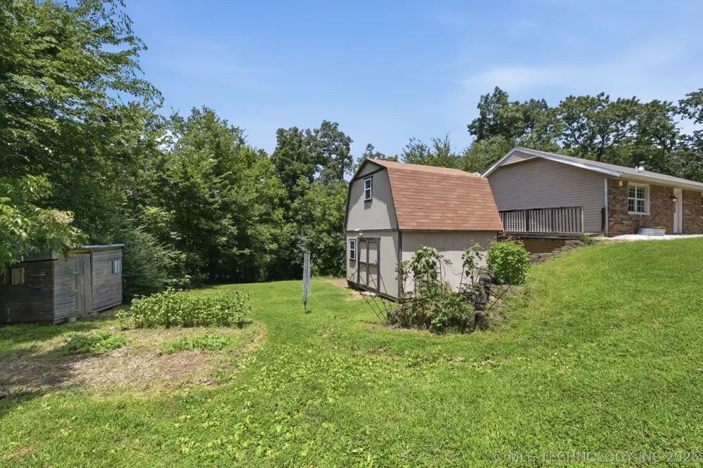 13685 E Crestview Drive Claremore, OK 74019