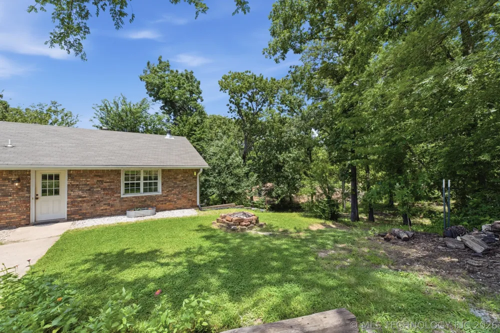 13685 E Crestview Drive Claremore, OK 74019