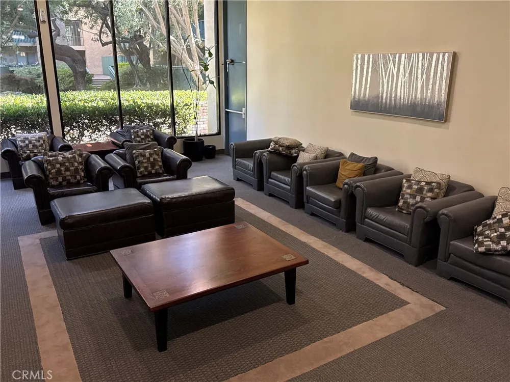 576 Bellflower Long Beach, CA 90814