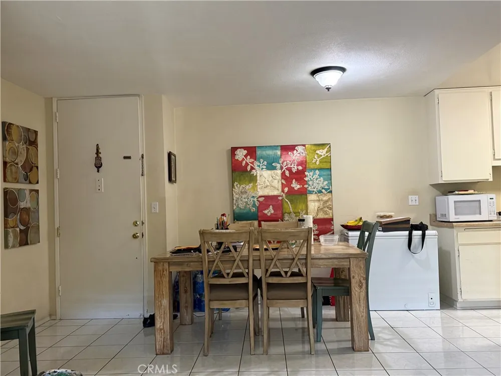 576 Bellflower Long Beach, CA 90814
