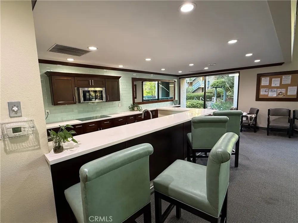 576 Bellflower Long Beach, CA 90814
