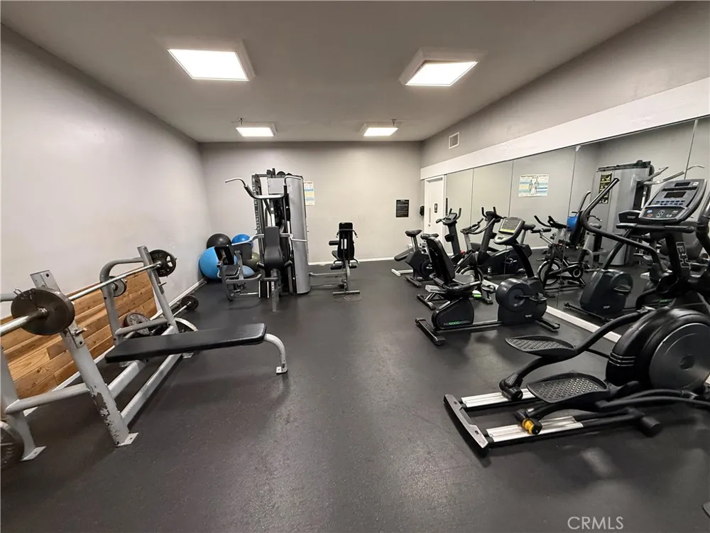 576 Bellflower Long Beach, CA 90814