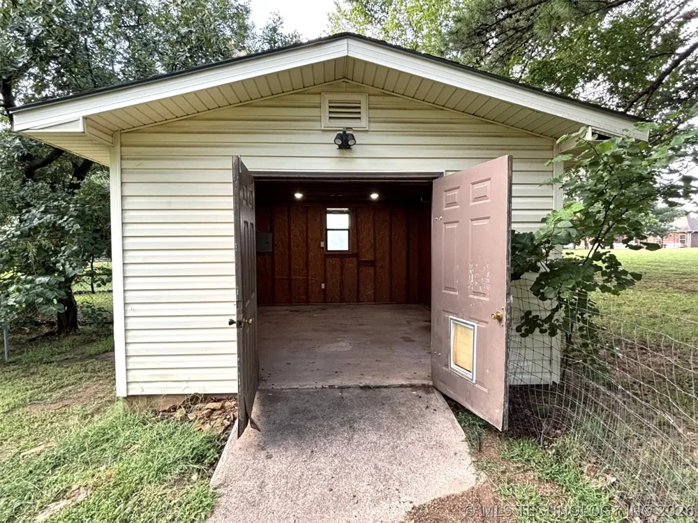 415641 E 1094 Checotah, OK 74426