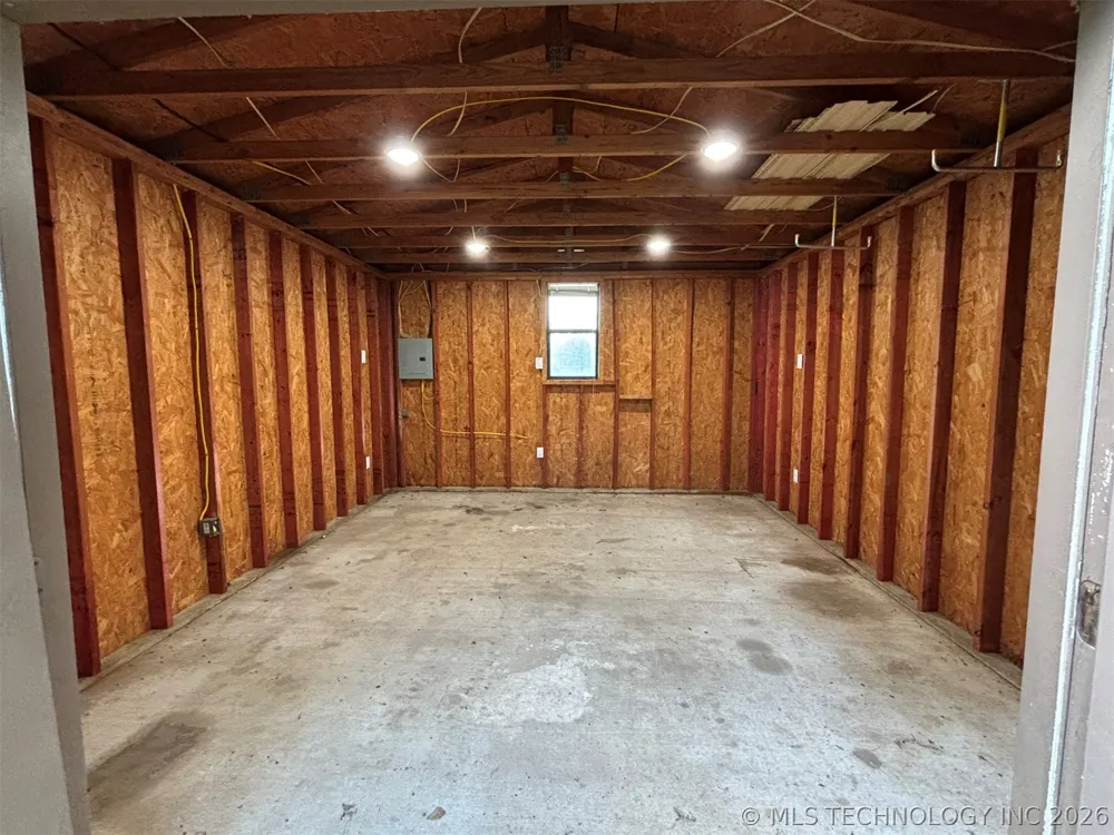 415641 E 1094 Checotah, OK 74426