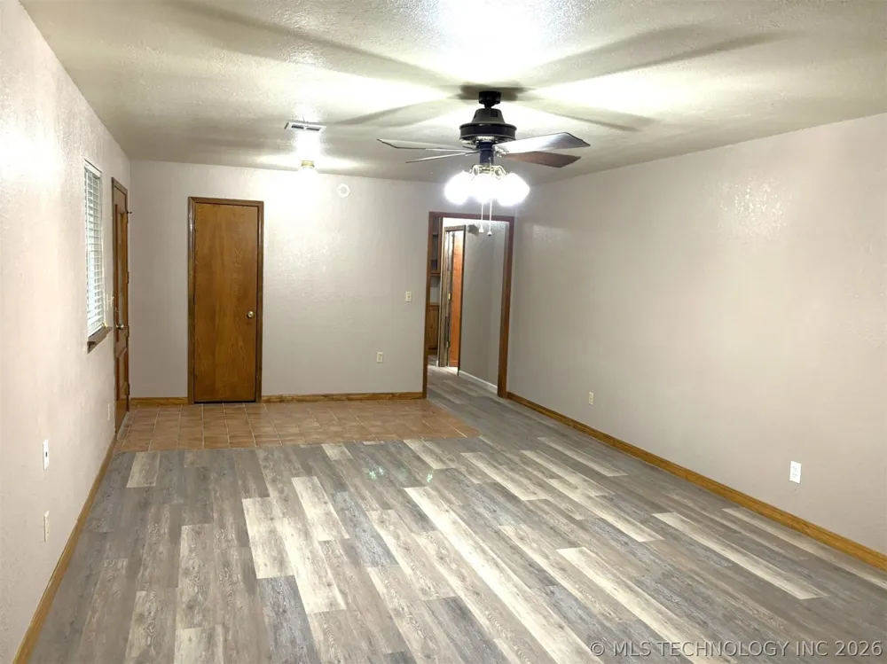 415641 E 1094 Checotah, OK 74426