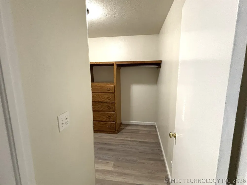 415641 E 1094 Checotah, OK 74426