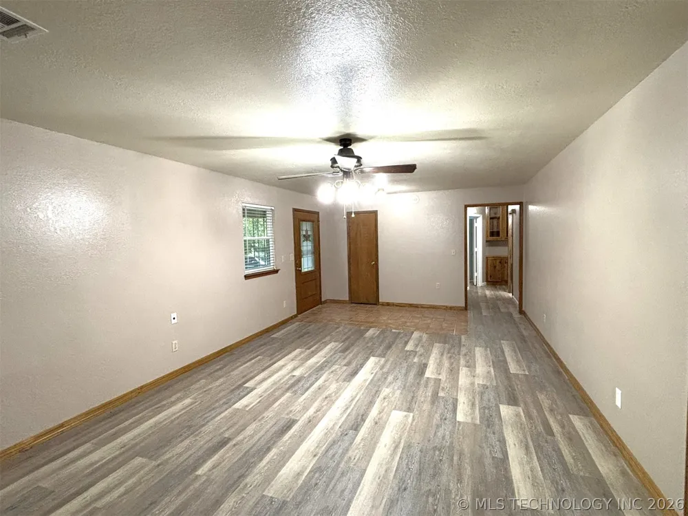415641 E 1094 Checotah, OK 74426