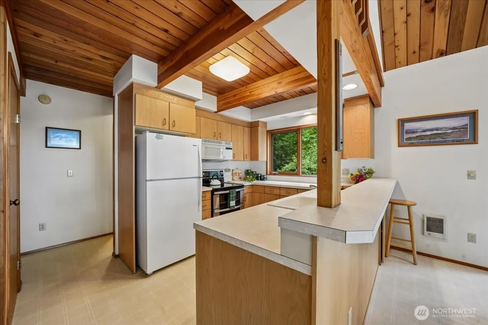 14025 96th Street Ct Anderson Island, WA 98303