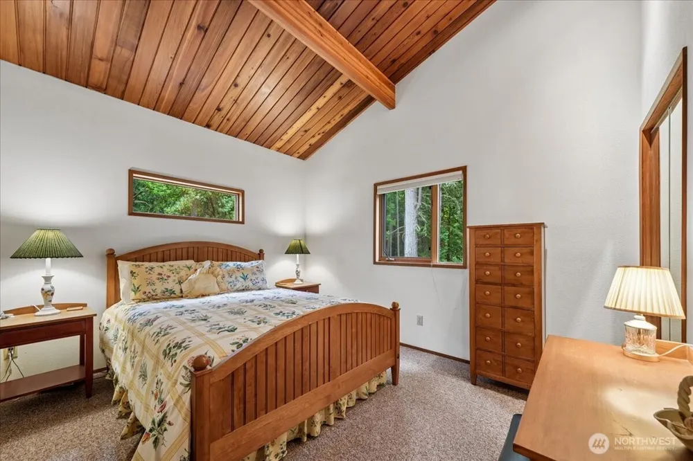 14025 96th Street Ct Anderson Island, WA 98303