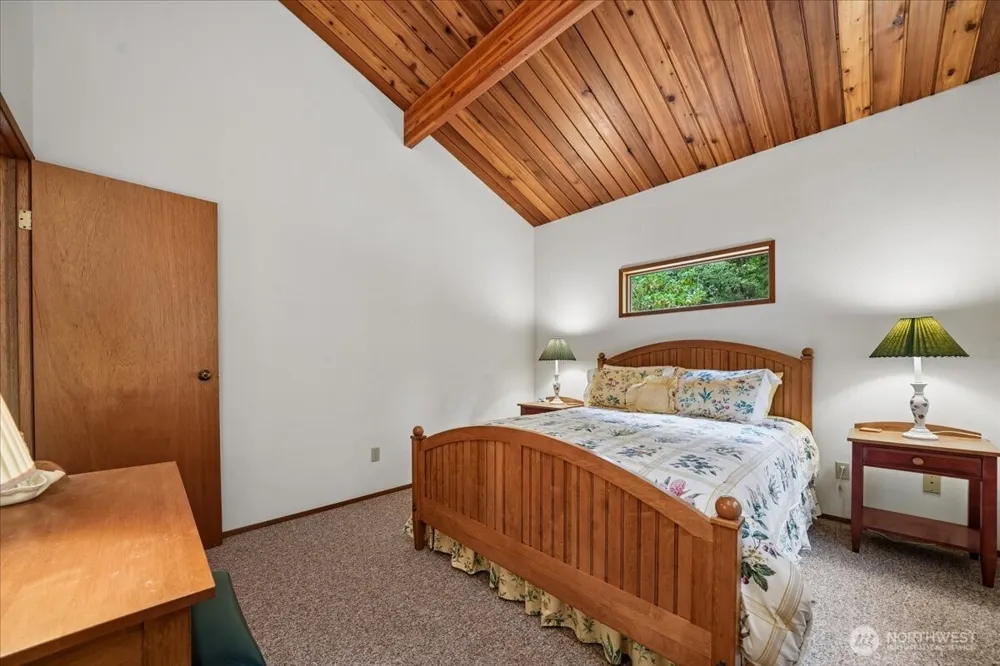 14025 96th Street Ct Anderson Island, WA 98303