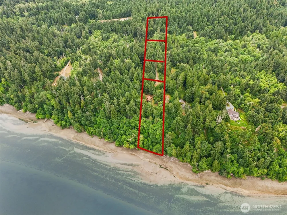 14025 96th Street Ct Anderson Island, WA 98303