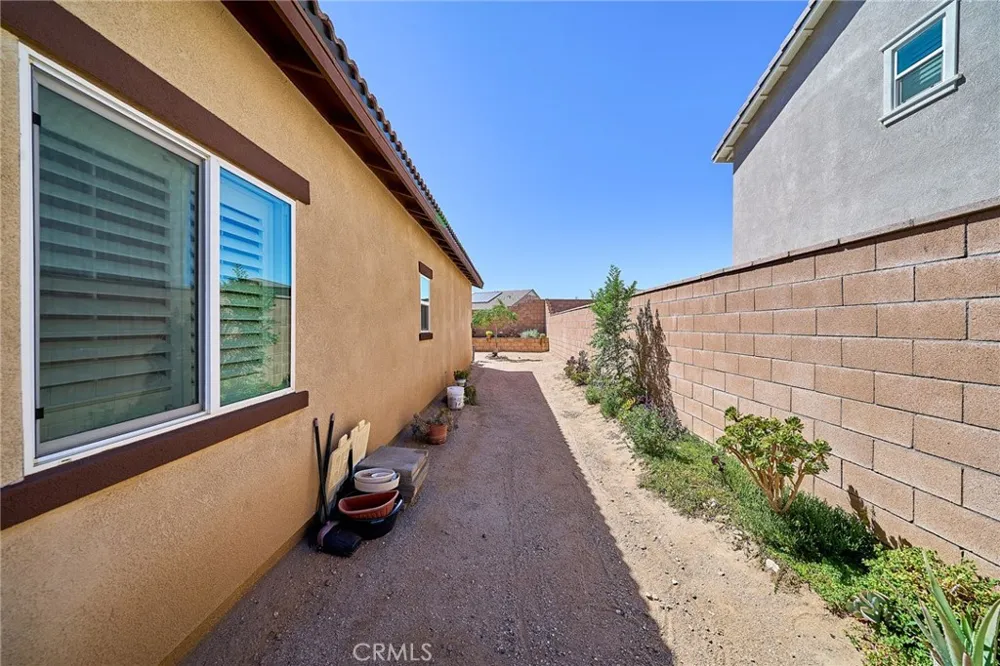 13023 Camino Valle Way Victorville, CA 92394
